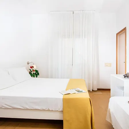 Astor 3*