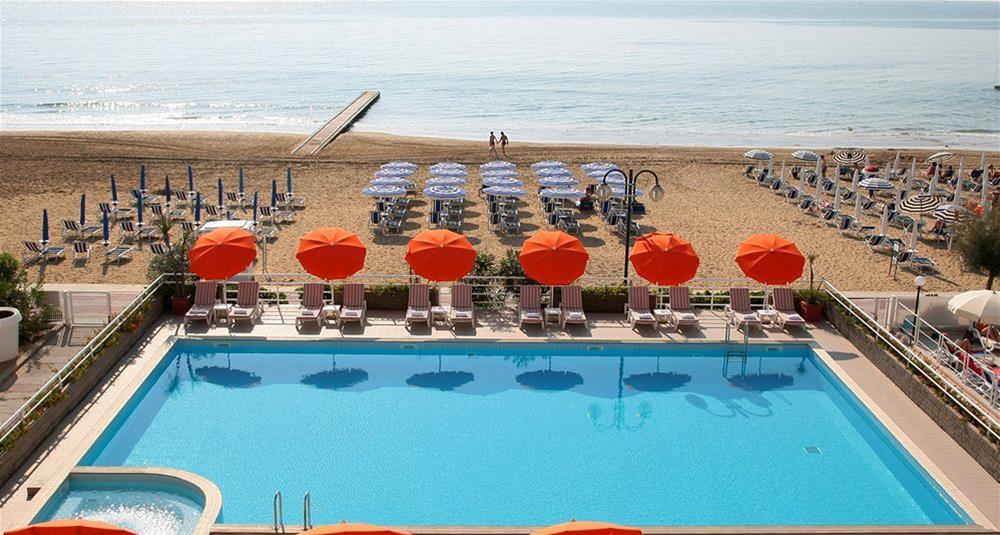 Hotel Astor 3*