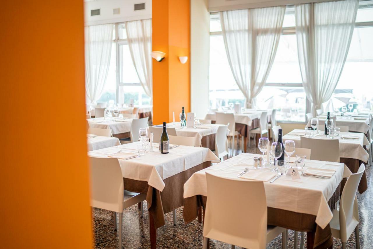 Astor Hotel 3*